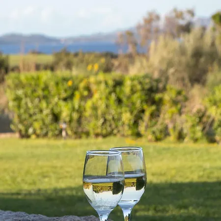 Casa Con Veranda Privata , Vicino A Porto Cervo, A 2 Minuti A Piedi Dal Mare Appartement