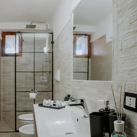 Casa Con Veranda Privata , Vicino A Porto Cervo, A 2 Minuti A Piedi Dal Mare Apartment